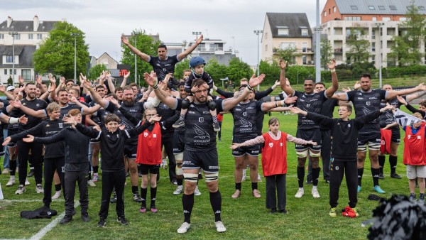 Clapping_de_victoire_-_14_de_finale_sans_titre-45